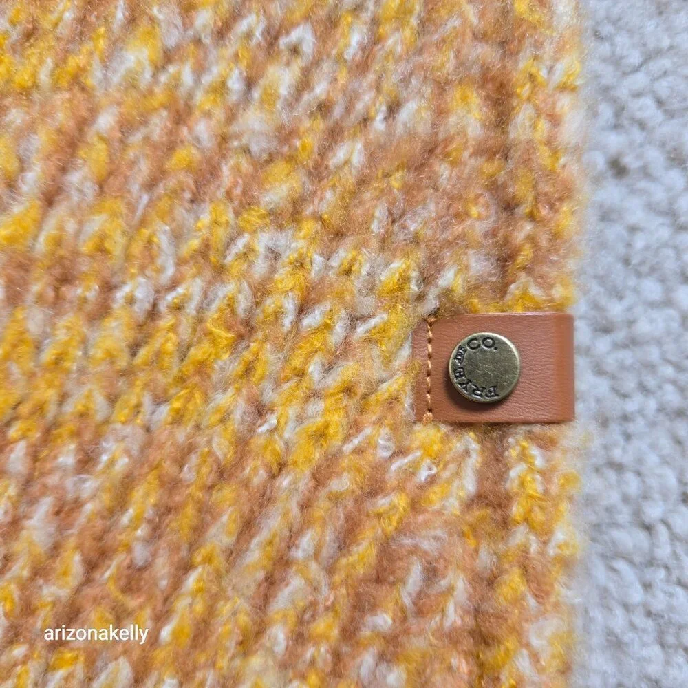 NWT Frye & Co Infinity Scarf Gold Yellow - Picture 3 of 8